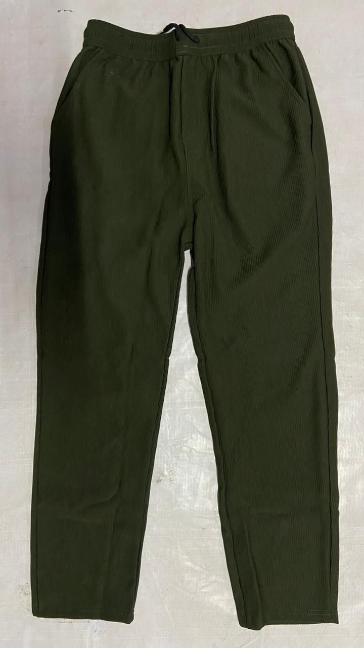 UrbanTrail Men’s Corduroy Cargo Trousers – Dark Green Loose Fit